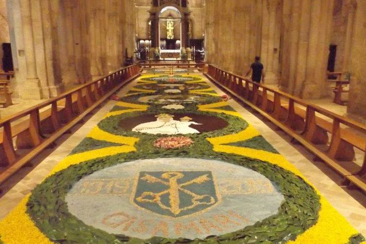 Grandissimo successo per l&#039;infiorata artistica nell&#039;Abbazia di Casamari