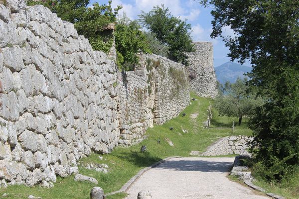 Le Acropoli della Ciociaria: Civitavecchia di Arpino, Alatri e Ferentino