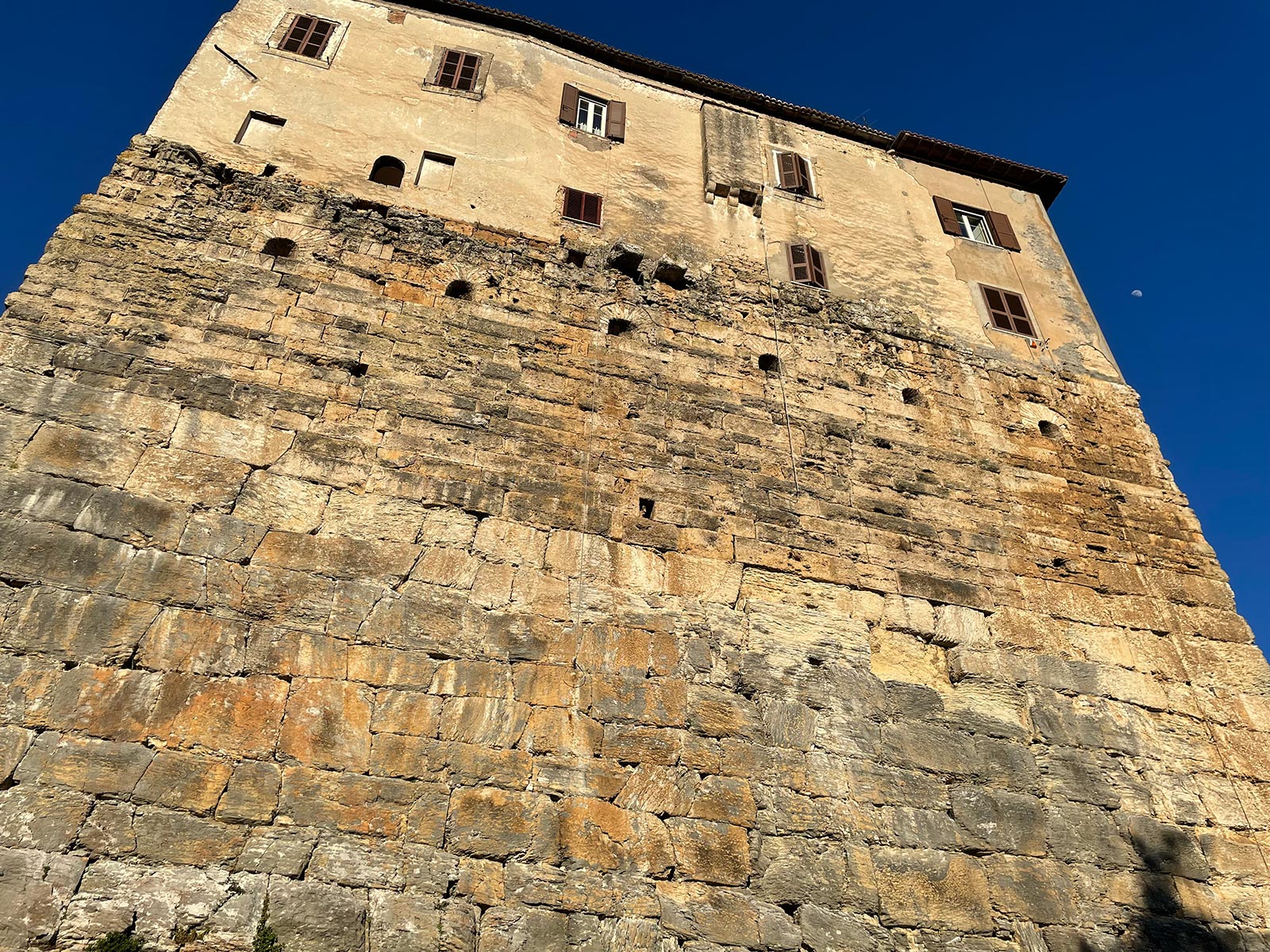 Avancoropo Acropoli di Ferentino